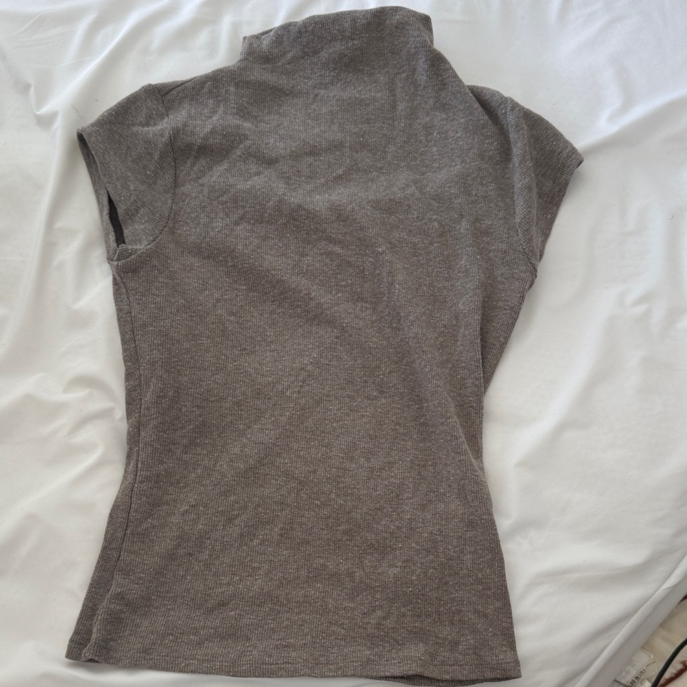 Geel Cap Sleeve Top in Walnut  size small